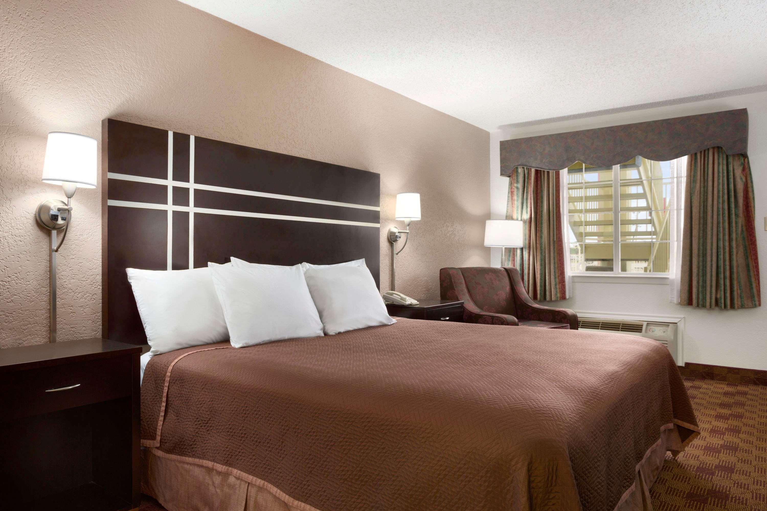 Travelodge By Wyndham Killeen/Fort Hood Екстер'єр фото
