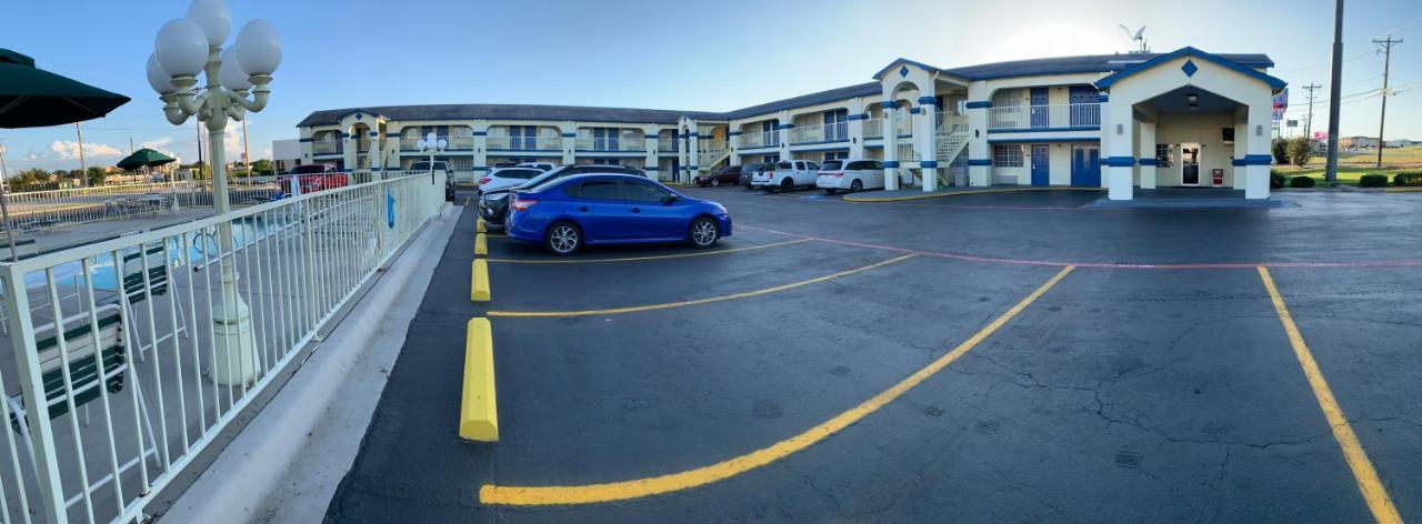 Travelodge By Wyndham Killeen/Fort Hood Екстер'єр фото
